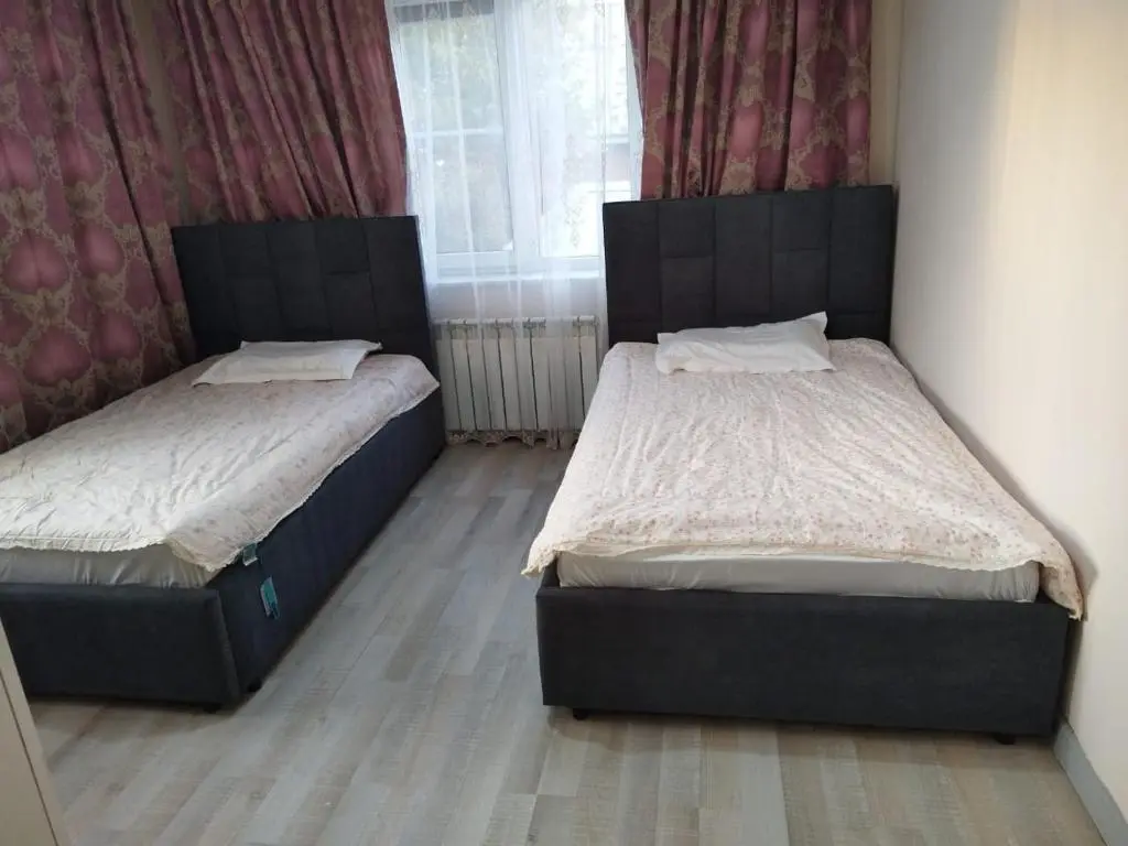 Жатын бөлме 2